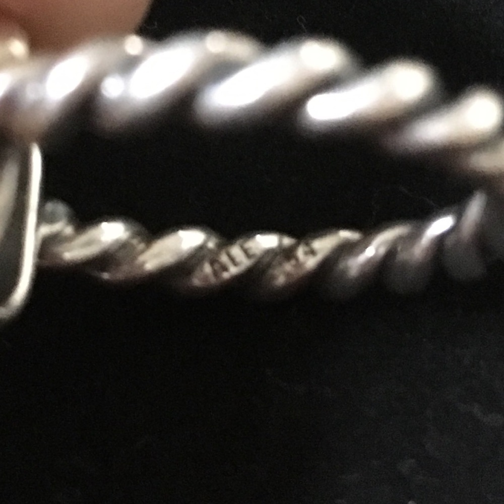 Extra Photos of Pandora Sold